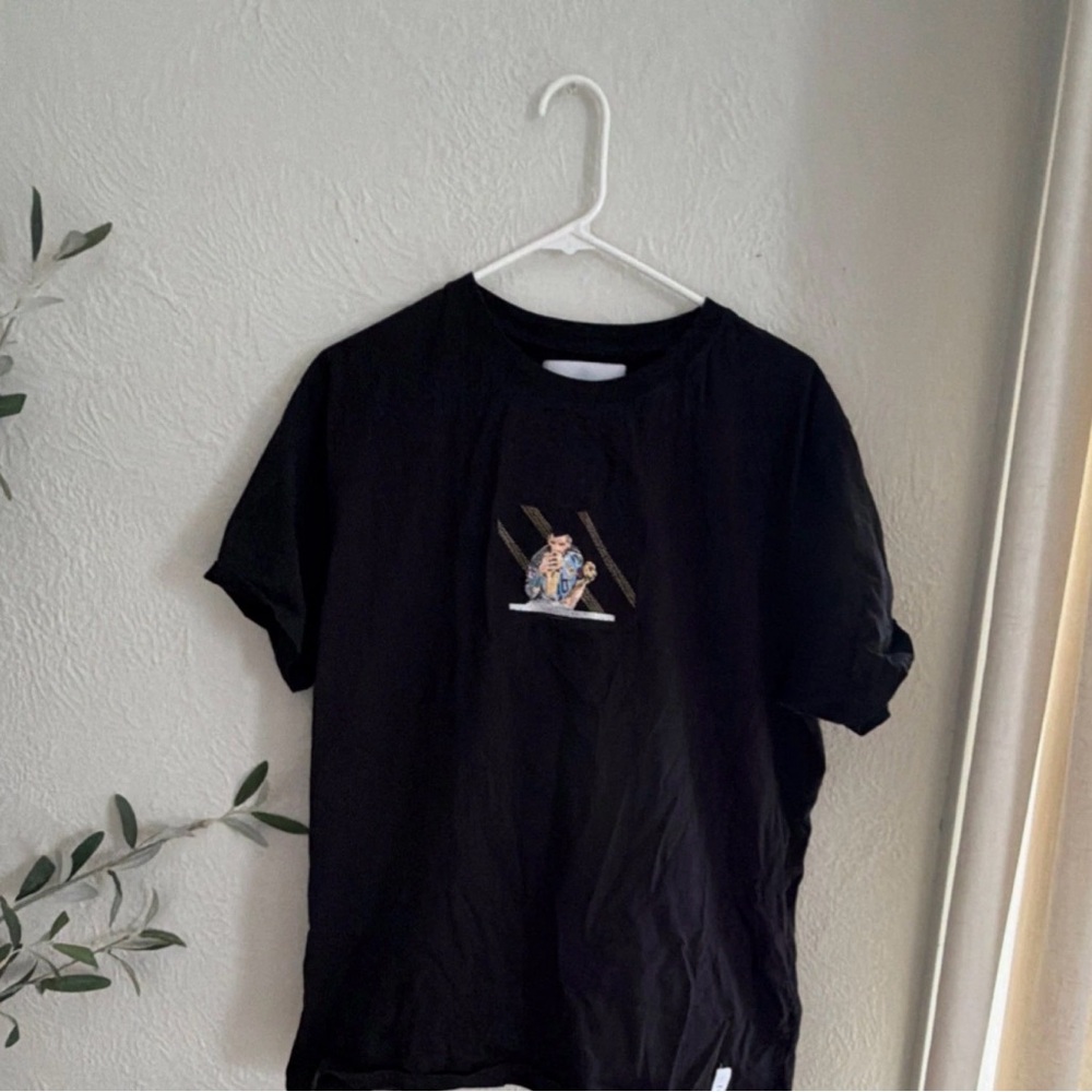 AOF Lionel Messi Kissing World Cup Black Tee